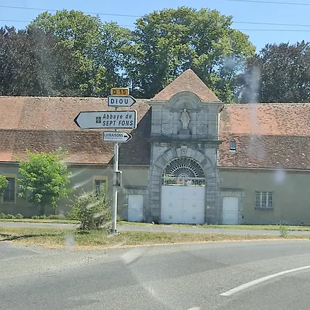 Petit Mas Cosy Du Bord De Loire A 15 Mm Du Parc Le Pal Апартаменты *