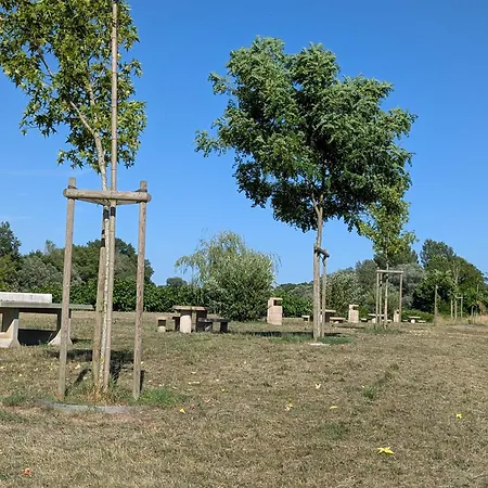 아파트 Petit Mas Cosy Du Bord De Loire A 15 Mm Du Parc Le Pal