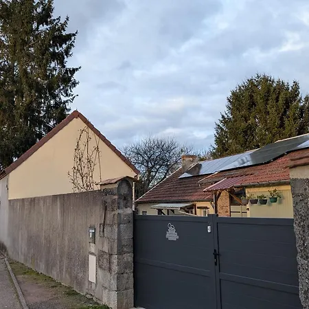 Apartment Petit Mas Cosy Du Bord De Loire A 15 Mm Du Parc Le Pal Diou (Allier)