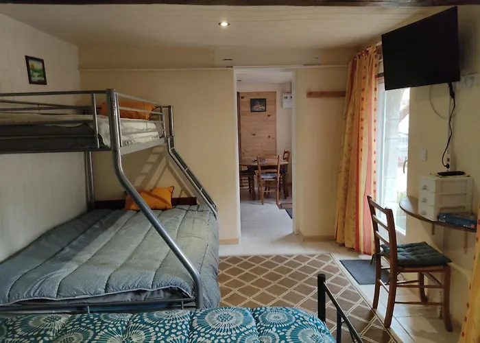 Petit Mas Cosy Du Bord De Loire A 15 Mm Du Parc Le Pal Apartment Diou (Allier)