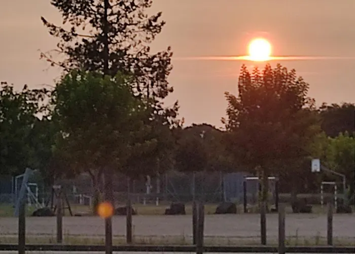 Apartment Petit Mas Cosy Du Bord De Loire A 15 Mm Du Parc Le Pal Diou (Allier)