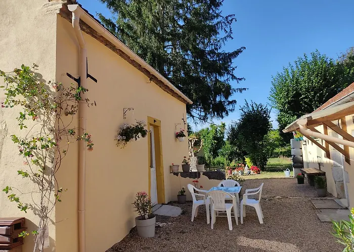 Petit Mas Cosy Du Bord De Loire A 15 Mm Du Parc Le Pal * Diou (Allier)