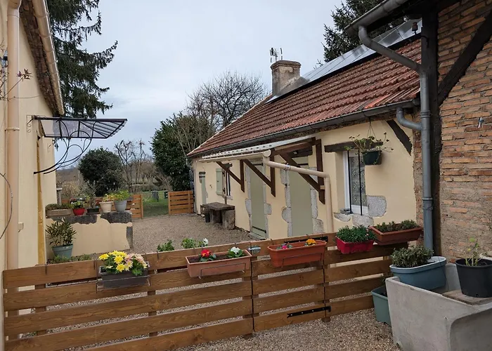 Petit Mas Cosy Du Bord De Loire A 15 Mm Du Parc Le Pal Διαμέρισμα *