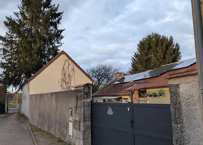 Διαμέρισμα Petit Mas Cosy Du Bord De Loire A 15 Mm Du Parc Le Pal Diou (Allier)