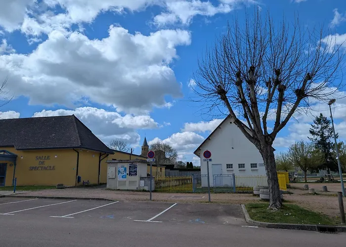 Petit Mas Cosy Du Bord De Loire A 15 Mm Du Parc Le Pal * Diou (Allier)